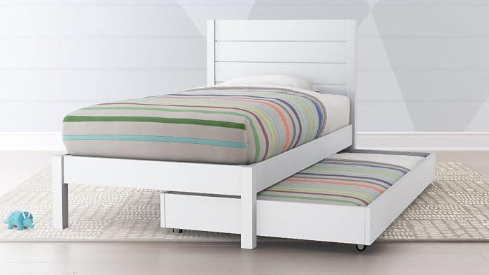 Airbnb trundle bed