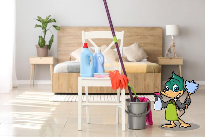 Cleaning an Airbnb bedroom